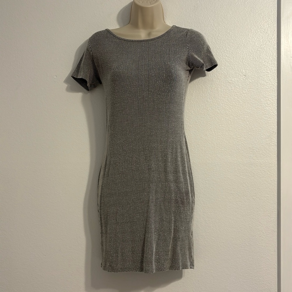 Forever 21 stretch bodycon dress